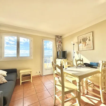 דירה With Terrace & Pool In Les Issambres